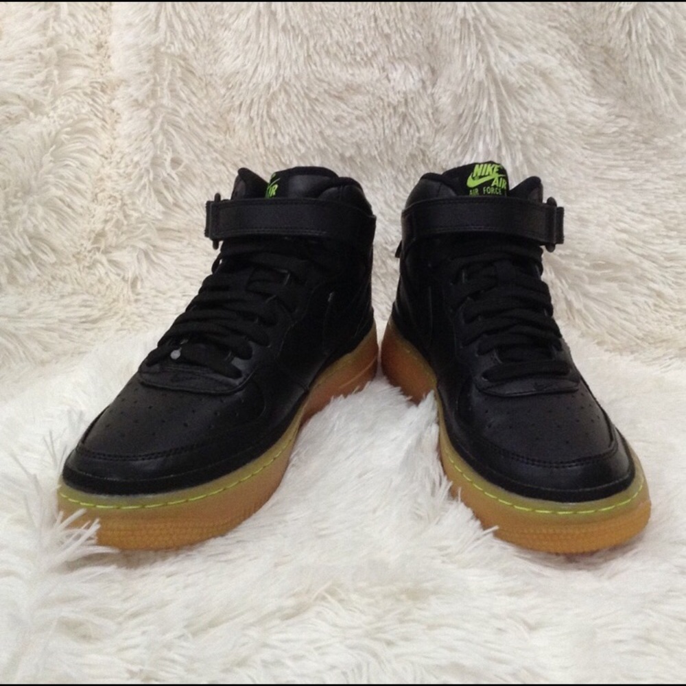 Black Nike Air Force